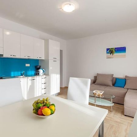 Apartmani Sanja Suta Подстрана Экстерьер фото