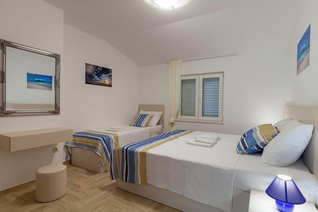 Apartmani Sanja Suta Подстрана Экстерьер фото