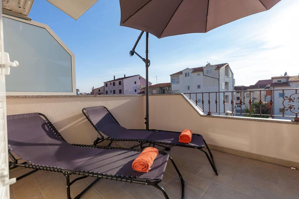 Apartmani Sanja Suta Подстрана Экстерьер фото