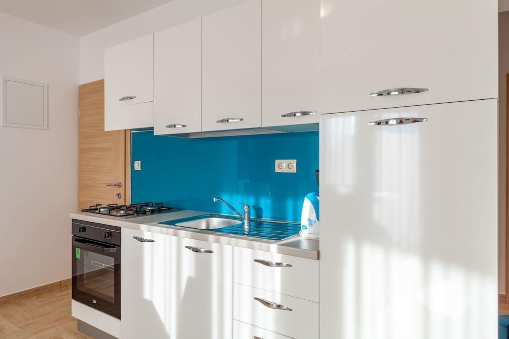 Apartmani Sanja Suta Подстрана Экстерьер фото