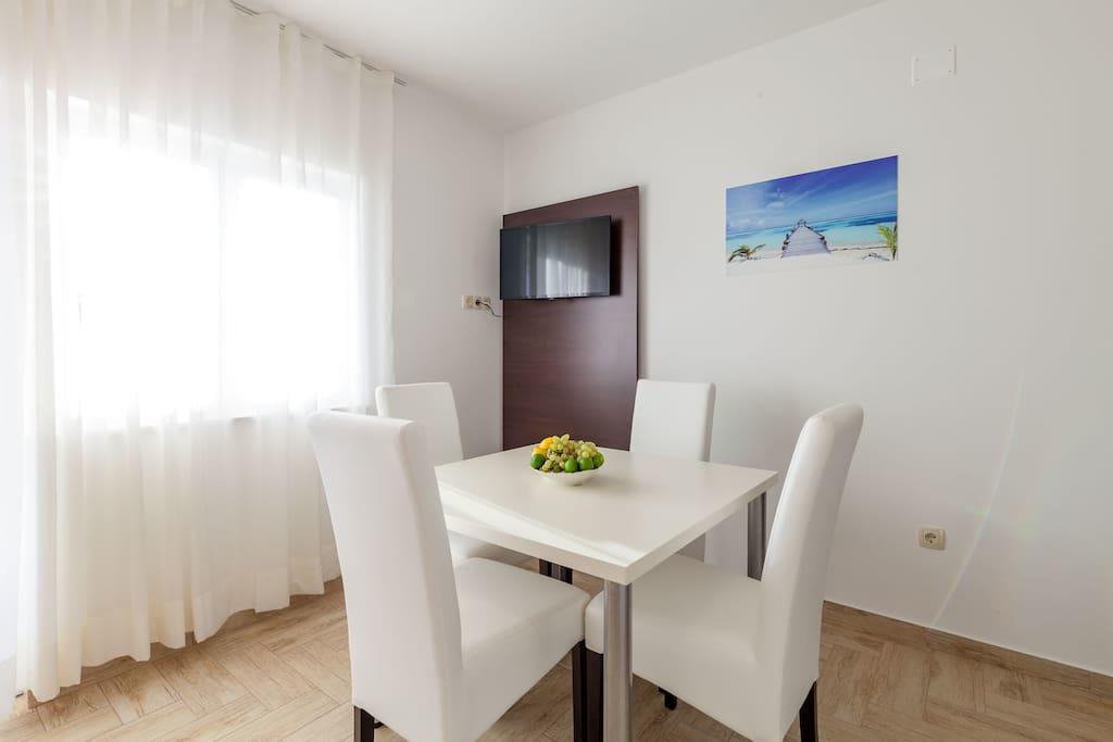 Apartmani Sanja Suta Подстрана Экстерьер фото