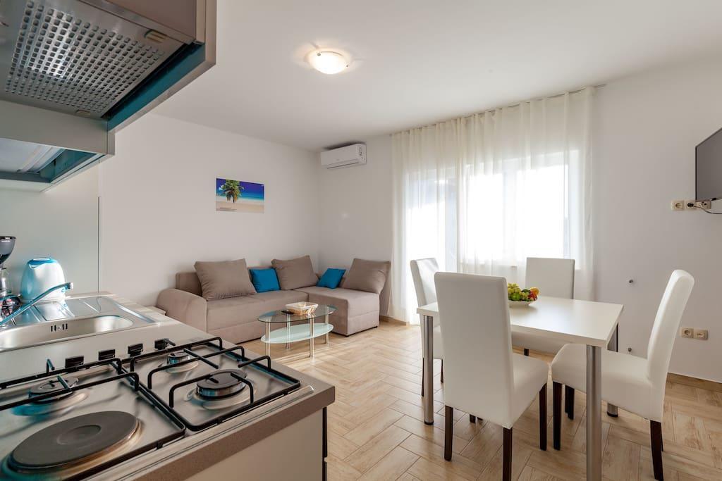 Apartmani Sanja Suta Подстрана Экстерьер фото