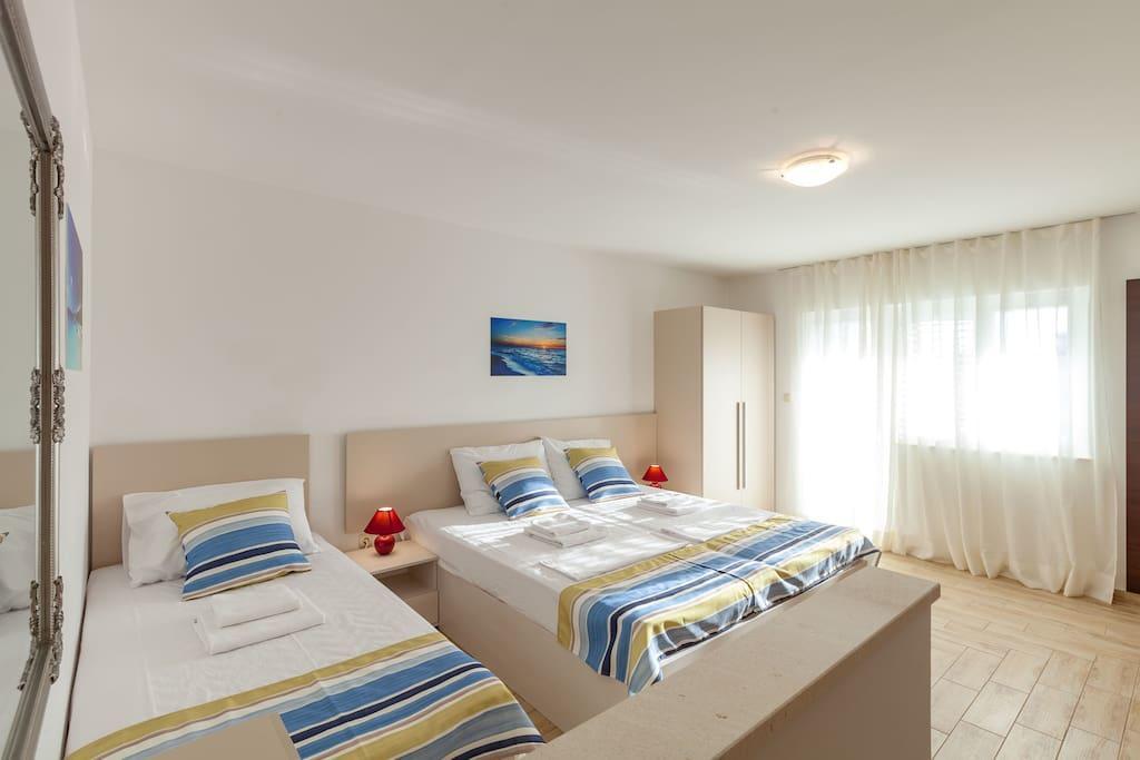 Apartmani Sanja Suta Подстрана Экстерьер фото