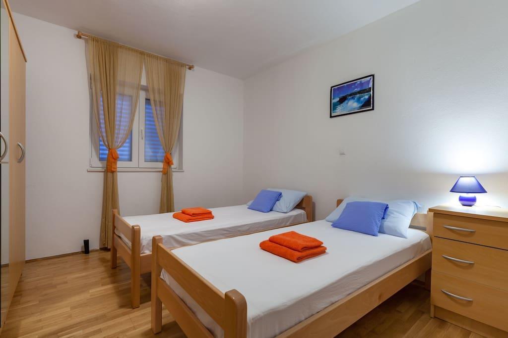 Apartmani Sanja Suta Подстрана Экстерьер фото