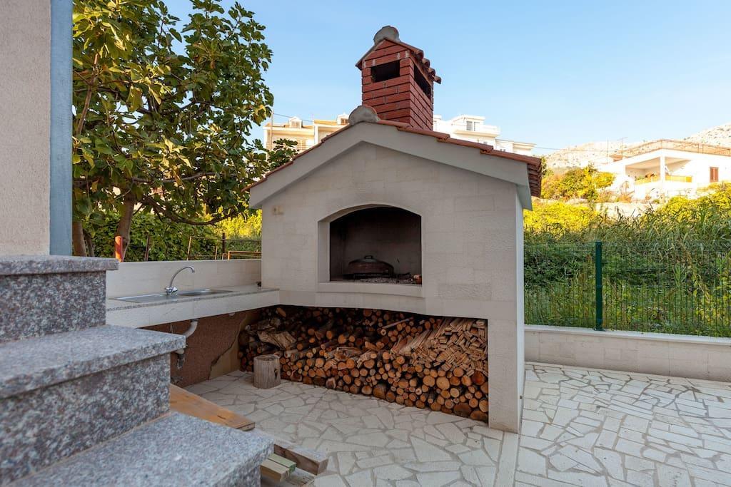 Apartmani Sanja Suta Подстрана Экстерьер фото