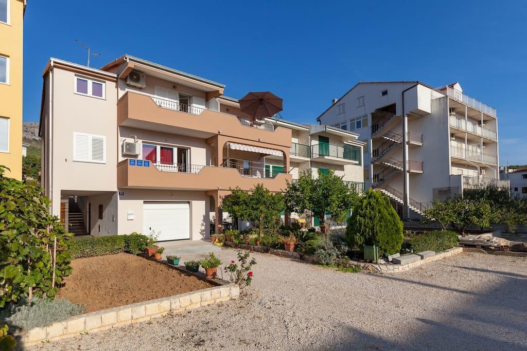 Apartmani Sanja Suta Подстрана Экстерьер фото