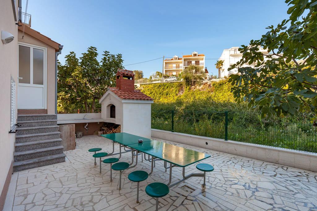 Apartmani Sanja Suta Подстрана Экстерьер фото